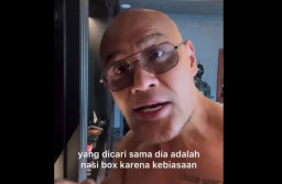 Deddy Corbuzier Kritik Seorang Anak Keluhkan Ayam Makanan Gratis Tidak Enak, Netizen: Namanya juga Anak-Anak