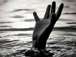 Asyik Mainan, Bocah 9 Tahun Terseret Arus di Selokan