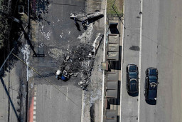 Pesawat Kecil Jatuh di Jalan Ramai Sao Paulo Lalu Tabrak Bus