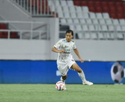 Kalahkan PSIS Semarang dengan 10 Pemain, Persib Kokoh di Puncak Klasemen Liga 1