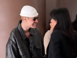 Tingkah Justin Bieber Makin Aneh