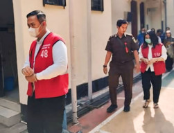 Nipu Modus Investasi, Greddy Harnando dan Indah Catur Dituntut 4 Tahun Penjara