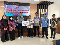 BPJS Ketenagakerjaan Berikan Santunan JKM Kepada Kader DPPKB Ponorogo