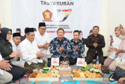 Hari Lahir Partai Gerindra Berlangsung Sederhana di Lamongan