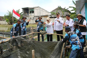 Pemkot Surabaya-Poktan Pajero Manfaatkan Bozem sebagai Lahan Pertanian hingga Budidaya Ikan
