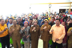 PT.ECCO  bersama Pemkab Sidoarjo Serahkan Bantuan Bahan Pangan di Kecamatan Candi