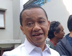 Rektor UI Minta Bahlil Revisi Disertasi, Petisi Alumni: Ada Perjokian, Harusnya Langsung Dipecat