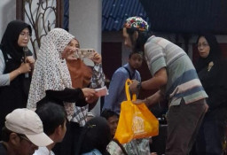 Komunitas Band Asal Surabaya, Maha Community Bagikan Santunan ke Yatim Piatu