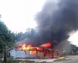 Main Ponsel sambil Dicas, Remaja 14 Tahun Tewas Terbakar