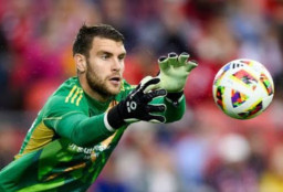 Maarten Paes Dipastikan Absen saat Timnas Indonesia Lawan China