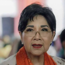 Pasca Operasi, Titiek Puspa Masih Belum Sadarkan Diri