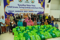 PIMAJT beserta MAJT, Baznas RI dan Jawa Tengah, Salurkan 1.530 Paket Sembako 