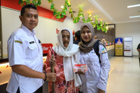 Sebanyak 531 Lansia Kota Kediri Terima Bantuan PKH Plus Tahap I