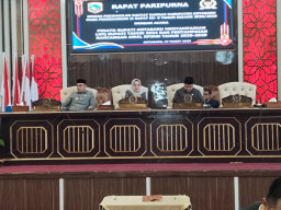 Bupati Kotabaru Paparkan LKPJ 2024 dan Rencana Pembangunan 2025-2029 di Rapat Paripurna DPRD