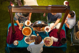 Hotel Majapahit Surabaya Hadirkan Ramadan Fiesta, Sajikan Beragam Menu Buka Puasa Pilihan