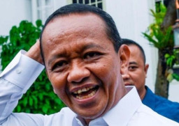 Gelar Doktor Bahlil Dianulir UI,  Pengamat: IPK 2,7 Mana Mungkin Diterima