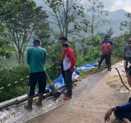 Tinjau Talud Longsor di Talun, Komisi D DPRD Ponorogo Desak Pemkab Segera Perbaiki