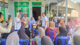 Syaharani Gelar Safari Ramadan, Salurkan Paket Lebaran untuk Warga Kurang Mampu di Desa Tarjun