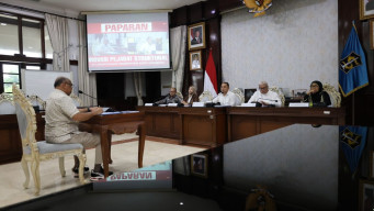 Wali Kota Surabaya Evaluasi Dishub Soal Parkir Liar, Wacanakan Tarif Progresif untuk Atasi Kemacetan