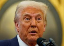 Trump Naikkan Tarif Impor, China Membalas