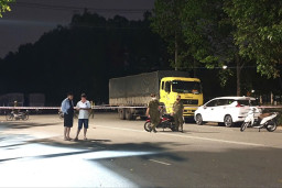 Seorang Pengemudi Truk Menikam Kekasihnya hingga Tewas 