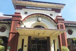 Pesan Ganja Lewat Instagram Sebanyak 28,770 gram, Rzky Candra Aprilianto Diadili