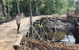 Pembangunan Jembatan Tanjung Semalantakan Tertunda, Pemkab Kotabaru Beri Perhatian Khusus
