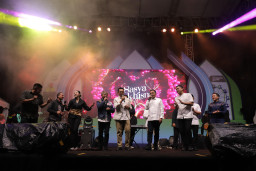 Demi Mendekatkan Diri dengan Masyarakat, Wali Kota Batu Lantunkan Lagu "Demi Cinta" dari Kerispatih