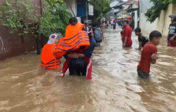 Hujan Deras dan Angin Kencang Landa Depok, Belasan Titik Wilayah Terendam Banjir