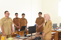 Mbak Vinanda Kunjungi Kantor Baru Diskominfo, Harapkan Kinerja Lebih Optimal