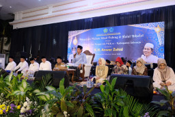 Pengajian Rutin Ahad Pahing Gelar Halalbihalal Hadirkan KH Anwar Zahid