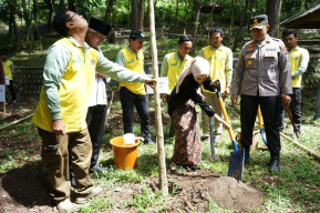 Persembahan Kartini Kota Kediri untuk Bumi Lestari, Bentuk Kepedulian Wali Kota Kediri