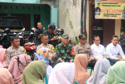 Masyarakat Kabupaten Bogor Ngadu Dalam Program Jum'at Curhat, Kapolres: Kita Cari Solusi