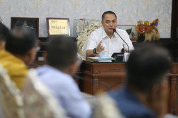 Eri Cahyadi Gandeng Polisi dan TNI Perangi Curanmor di Surabaya: “Warga Harus Lebih Waspada"