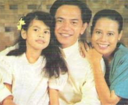 Ray Sahetapy Meninggal, Dewi Yull Berduka