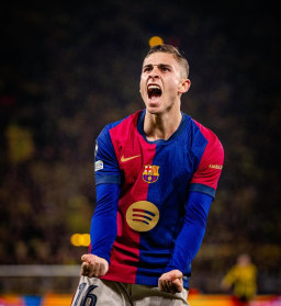 Kalah Telak, Barcelona Tetap Melaju ke Perempatfinal Liga Champions