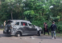 Ban Pecah Picu Avanza Terguling-guling, Tiga Mahasiswa Meninggal Dunia