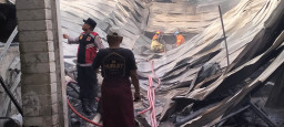 Gudang Spon di Jombang Terbakar, Diduga Akibat Korsleting Listrik