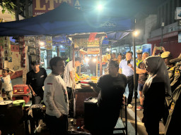 Viral! PKL Kediri Kembali Cek Cok dengan Petugas Gabungan