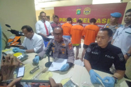 Terekam CCTV, Pelaku Curanmor di Beji Depok Tak Berkutik saat Ditangkap