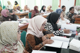 Pemkot Kediri Gelar Bimtek Tingkatkan Kompetensi Pengurus Koperasi Syariah