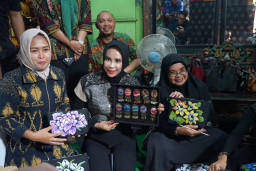 Wakil Bupati Sidoarjo Apresiasi Ekonomi Kreatif UMKM Lokal di Nine Art Gallery