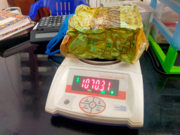 Nelayan Temukan 35 Kg Diduga Sabu di Perairan Masalembu