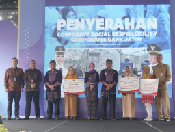 Dukung Pertanian Modern, Bank Jatim Bangun Greenhouse di Kediri