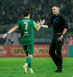 Paul Munster Resmi 'Cerai' dengan Persebaya