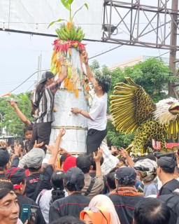 Pancasila Night, Semarak Tradisi Gotong Royong Ponorogo Rayakan Hari Lahirnya Pancasila