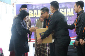 Sespimmen Lemdiklat Polri Berikan Bansos di Ponpes Panti Lansia Muslimat NU Kota Batu