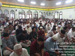 Masjid Al Qodar Salurkan 11 Ekor Sapi dan 32 Kambing