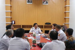 Masyarakat Desa Tuwuna Hadiri Rapat Persiapan Groundbreaking Jembatan Noyo