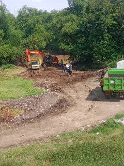 Pemkot Madiun Diduga Keruk Tanah Milik BBWS Bengawan Solo tanpa Izin